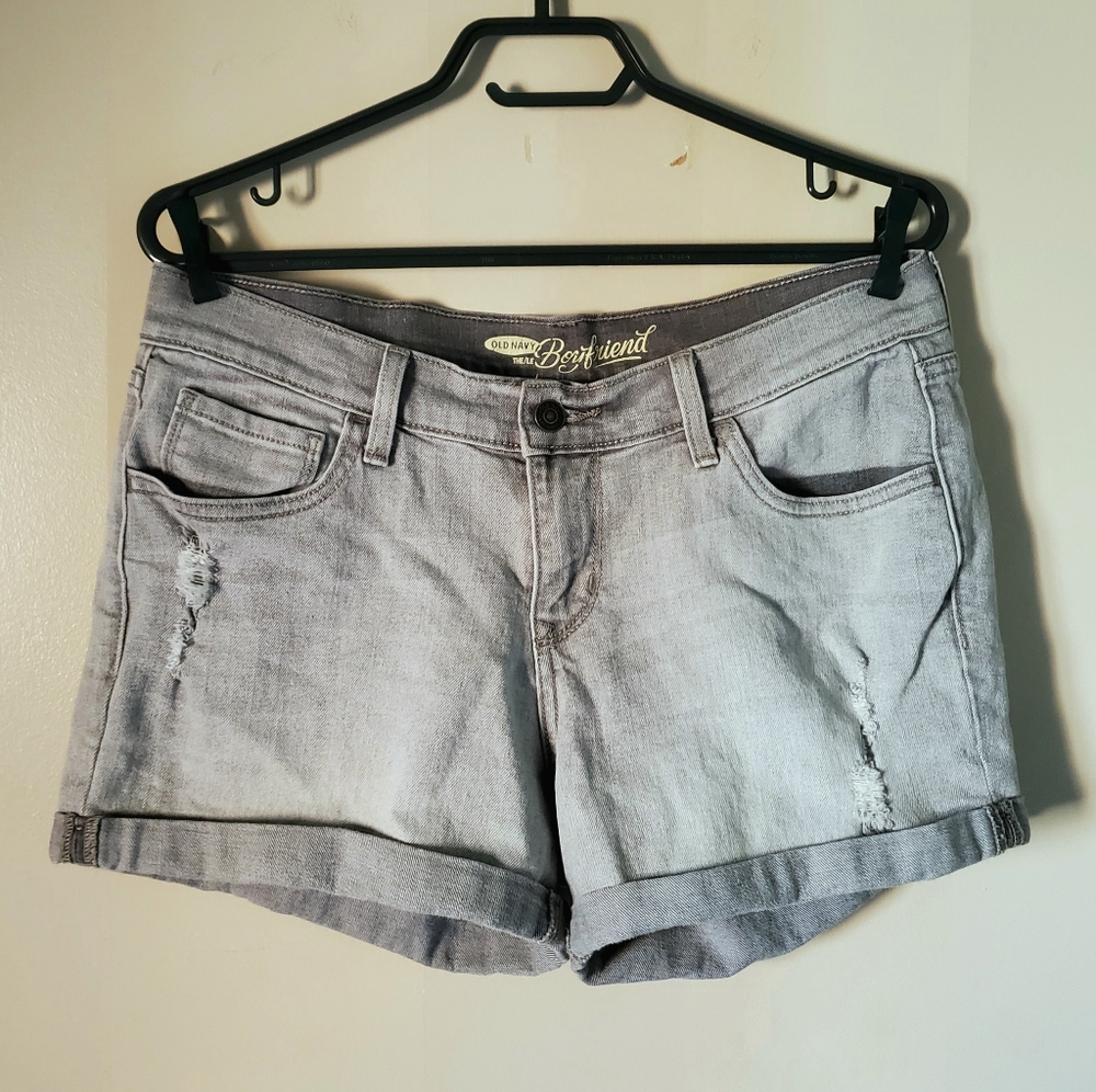 🌿 Relaxed Grey Shorts - Picture 2 of 5